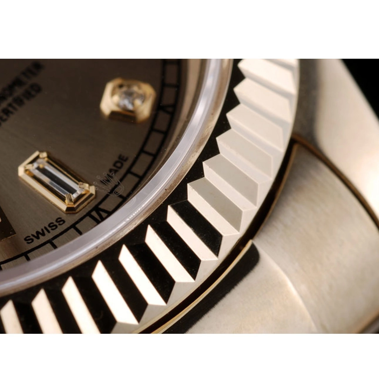 Aaa replica watch 41997 Rolex Gold Ribbed DayDate Swiss Dial Steel Bezel Stainless Gold 0726